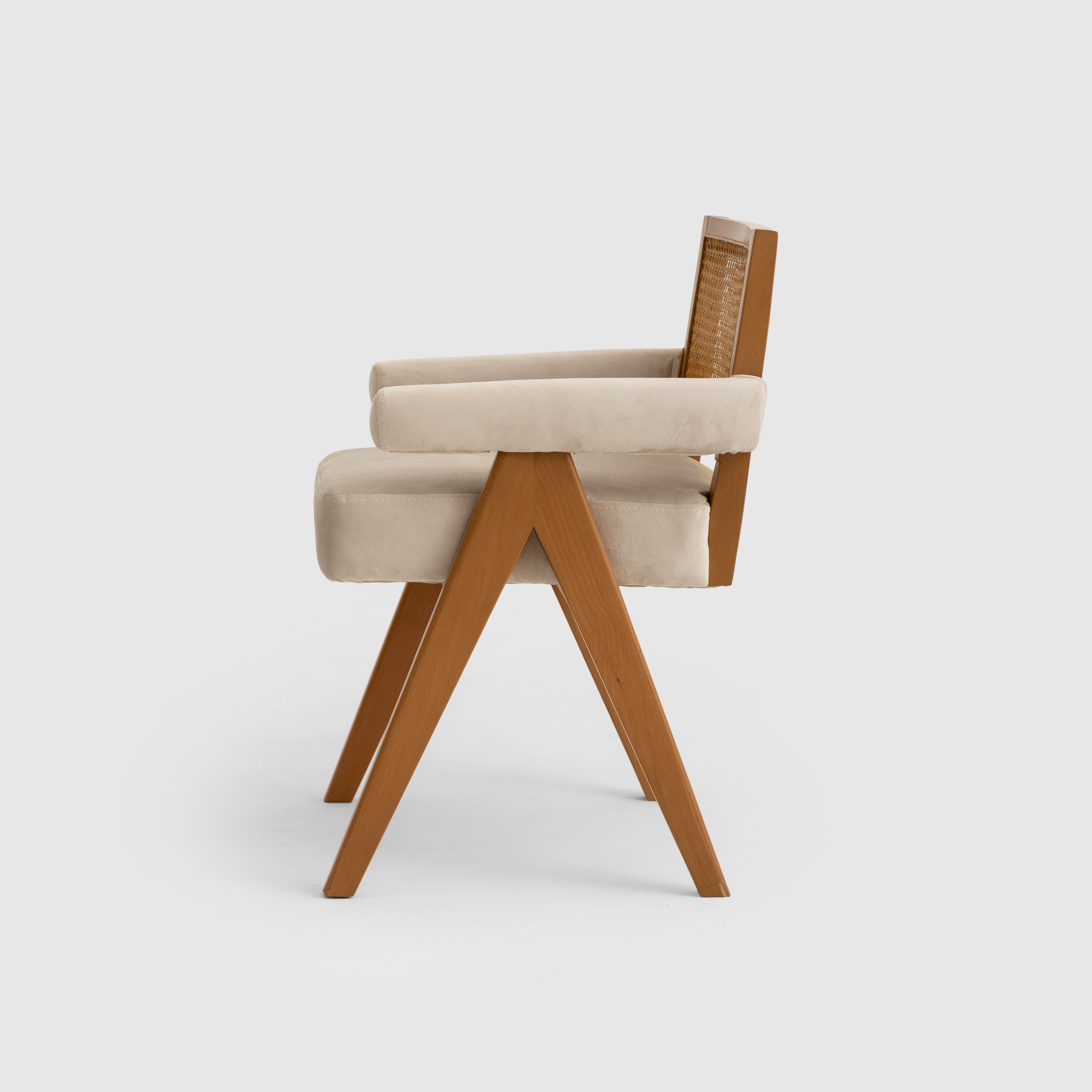 Elaf Chair